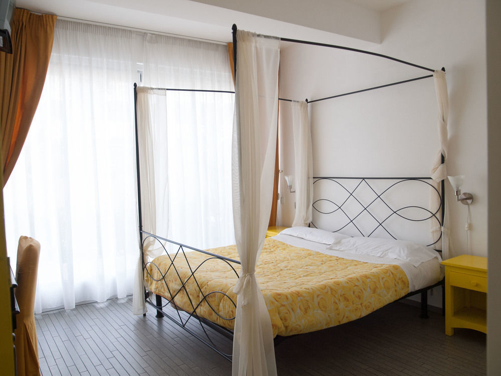 Bed and Breakfast Casa Del Vento Roccalumera Exterior foto